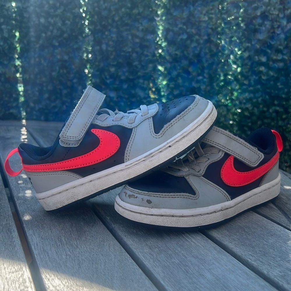 Kids 10.5 Gray and Blue Nike Court Borough Low Recraft